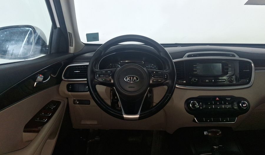 Kia Sorento 2.4 LX AT Suv 2017