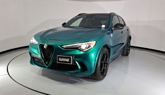 Alfa Romeo • Stelvio