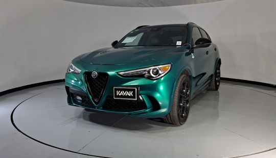 Alfa Romeo • Stelvio
