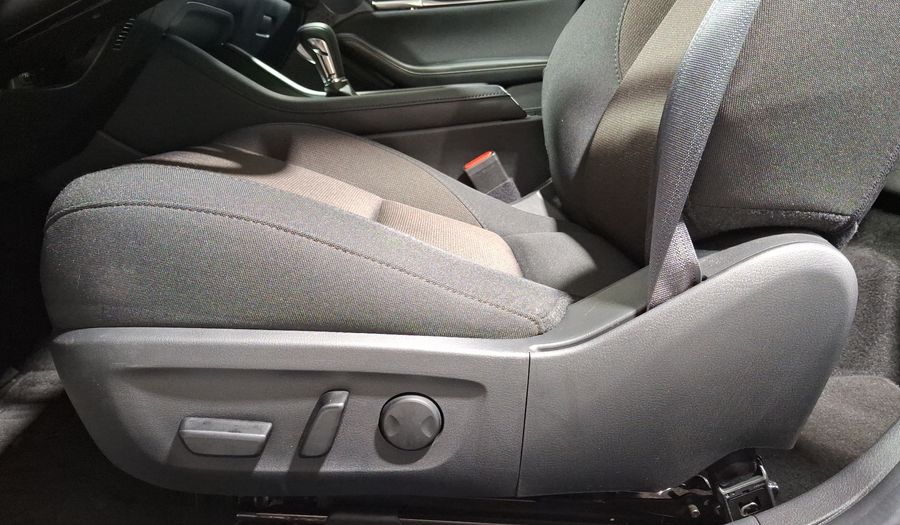 Mazda 3 2.5 I SPORT AUTO Sedan 2025