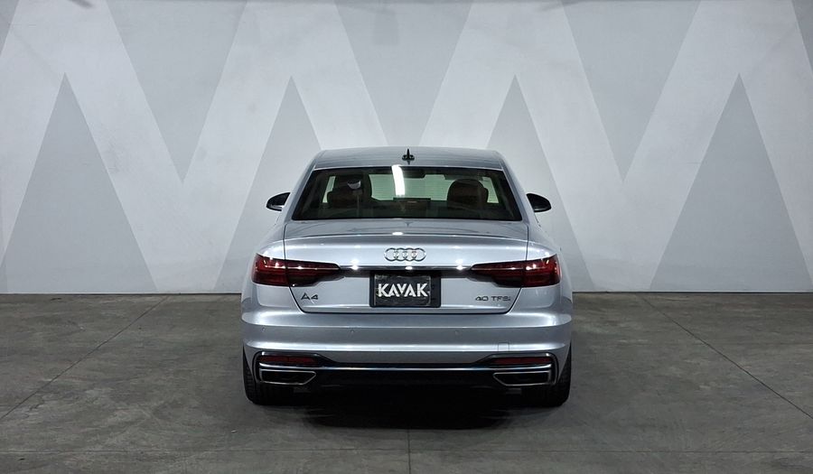 Audi A4 2.0 MHEV 40 TFSI SELECT DCT Sedan 2023