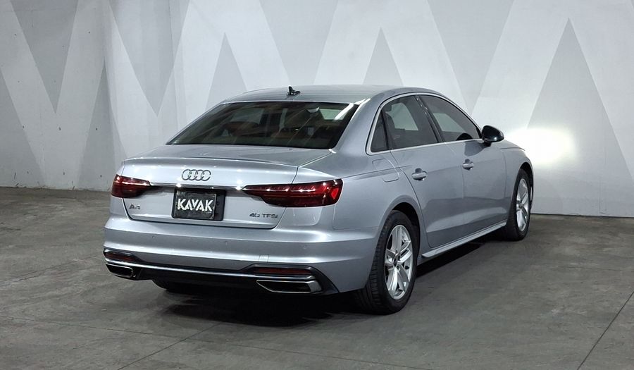 Audi A4 2.0 MHEV 40 TFSI SELECT DCT Sedan 2023