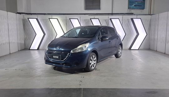 Peugeot • 208