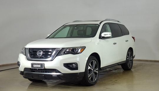 Nissan • Pathfinder