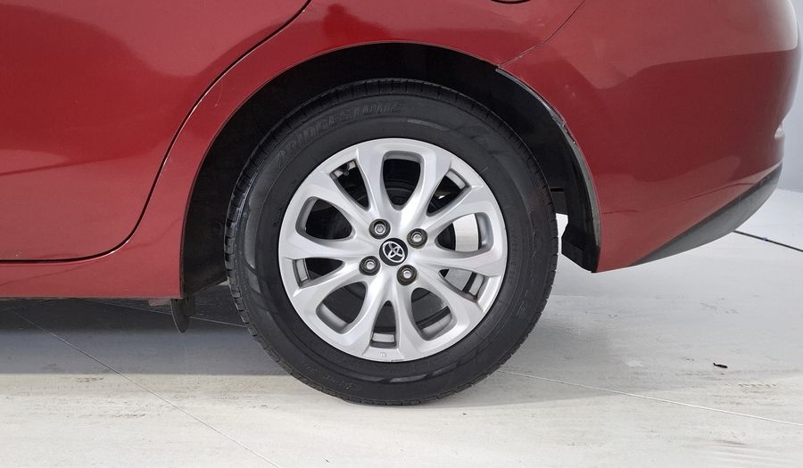 Toyota Yaris 1.5 R MID AT Sedan 2016
