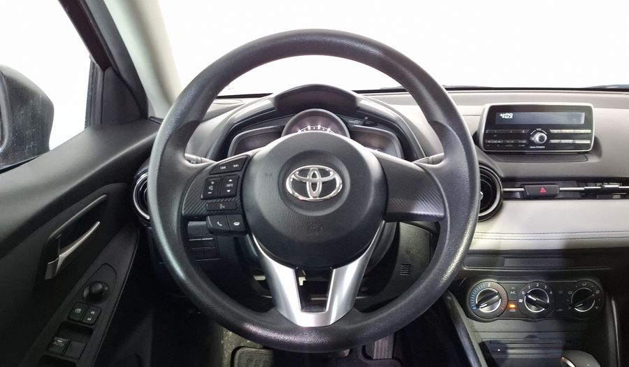 Toyota Yaris 1.5 R MID AT Sedan 2016