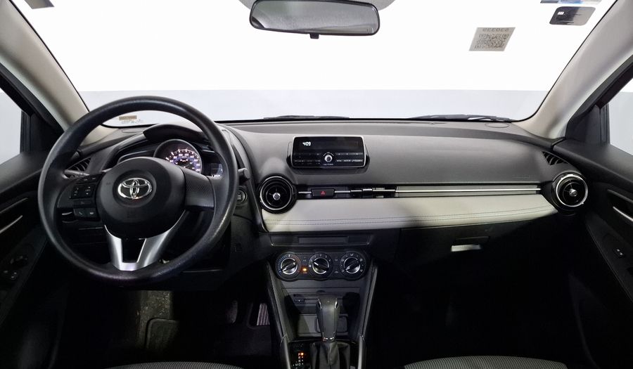 Toyota Yaris 1.5 R MID AT Sedan 2016