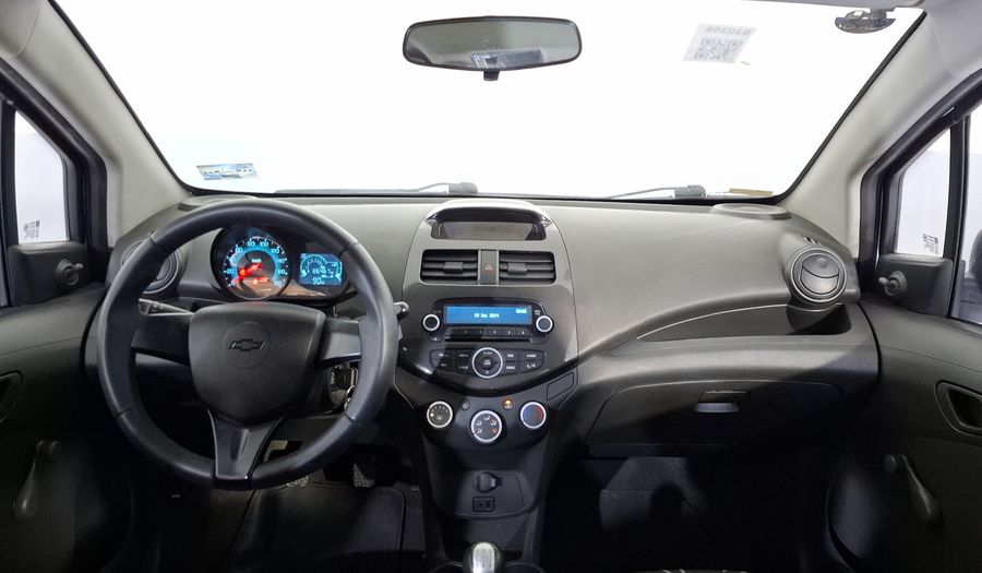 Chevrolet Spark 1.2 LT B MT Hatchback 2015