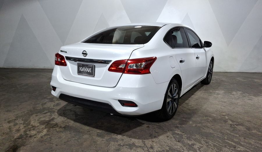 Nissan Sentra 1.8 EXCLUSIVE NAVI AUTO Sedan 2018