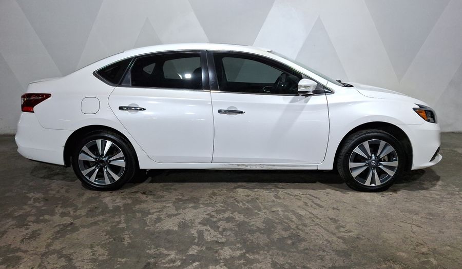 Nissan Sentra 1.8 EXCLUSIVE NAVI AUTO Sedan 2018