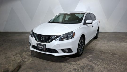 Nissan • Sentra