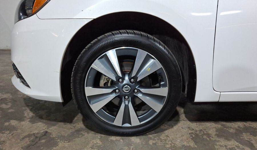 Nissan Sentra 1.8 EXCLUSIVE NAVI AUTO Sedan 2018