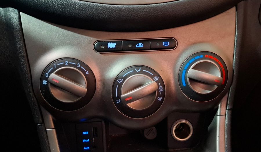 Hyundai I10 1.2 GLS FULL SEGURIDAD AT Hatchback 2014