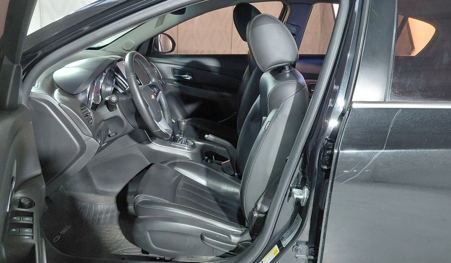 Chevrolet Cruze 1.8 LTZ Hatchback 2015