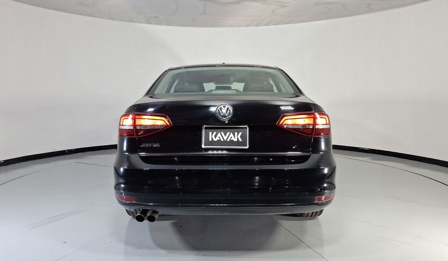Volkswagen Jetta 2.0 MT Sedan 2016