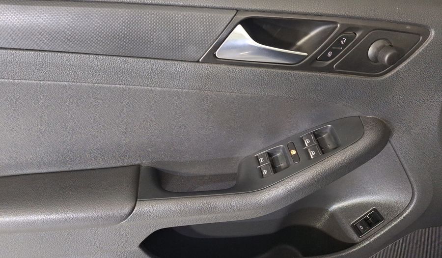 Volkswagen Jetta 2.0 MT Sedan 2016