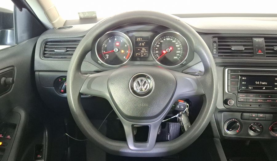 Volkswagen Jetta 2.0 MT Sedan 2016