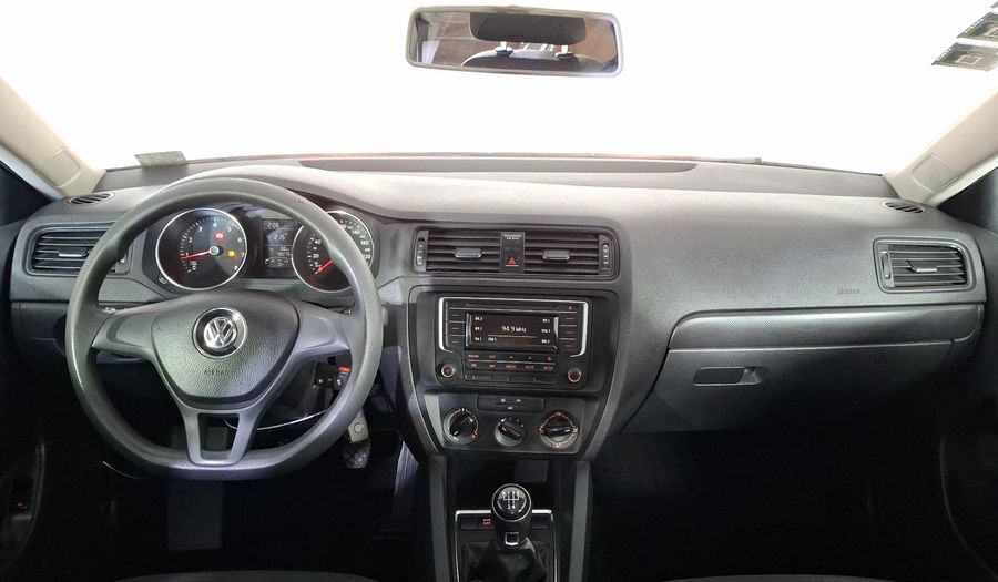 Volkswagen Jetta 2.0 MT Sedan 2016