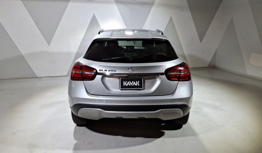 Mercedes Benz Clase Gla 1.6 GLA 200 DCT Suv 2018