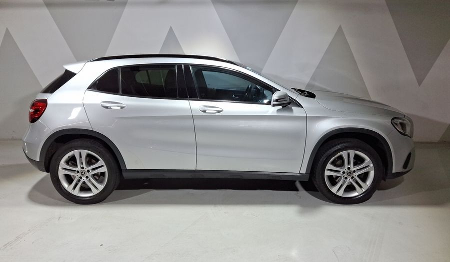 Mercedes Benz Clase Gla 1.6 GLA 200 DCT Suv 2018