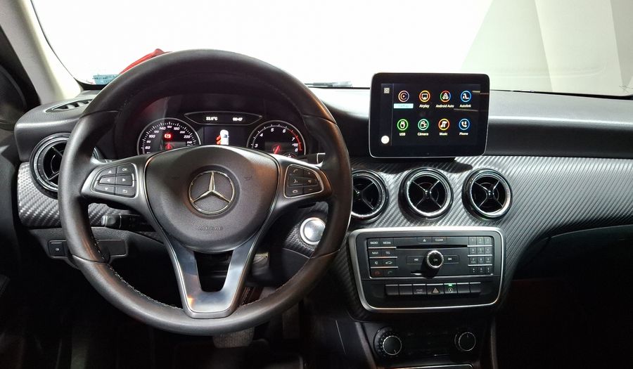 Mercedes Benz Clase Gla 1.6 GLA 200 DCT Suv 2018