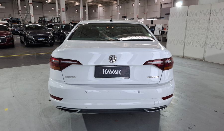 Volkswagen Vento 1.4 TSI HIGHLINE 250 AUTO Sedan 2021