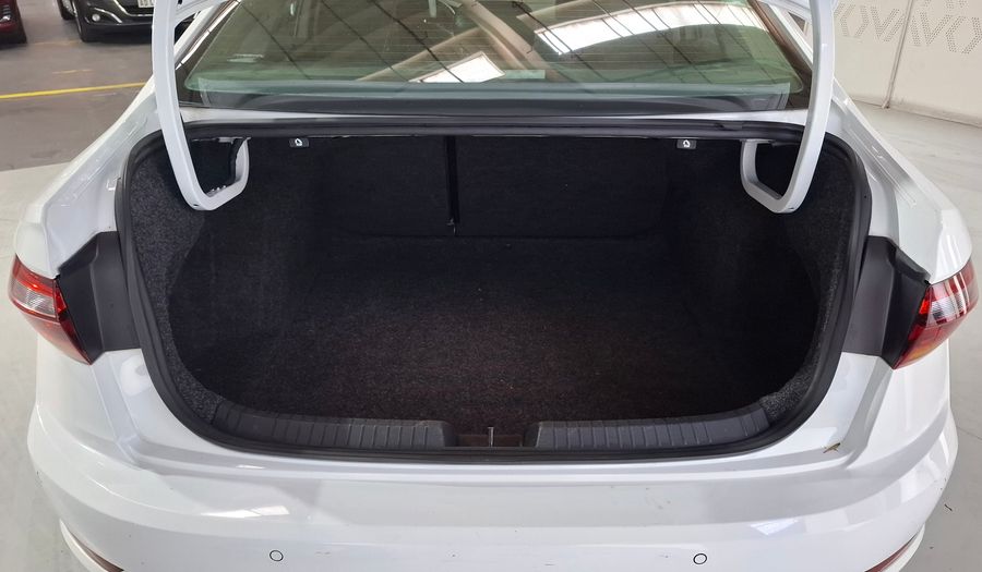 Volkswagen Vento 1.4 TSI HIGHLINE 250 AUTO Sedan 2021