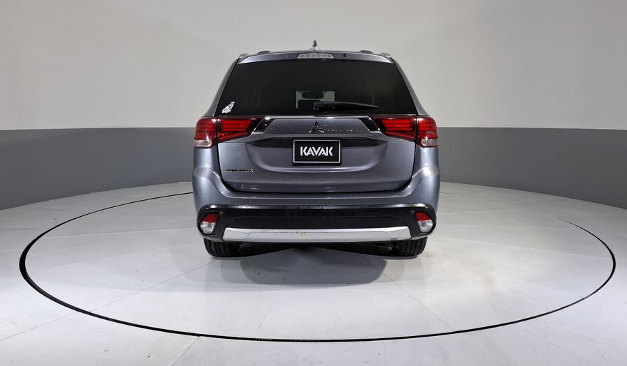 Mitsubishi Outlander 2.4 LIMITED Suv 2017