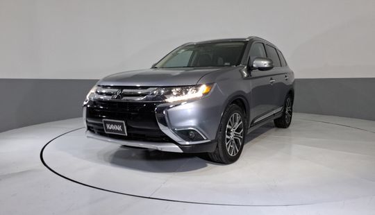 Mitsubishi • Outlander