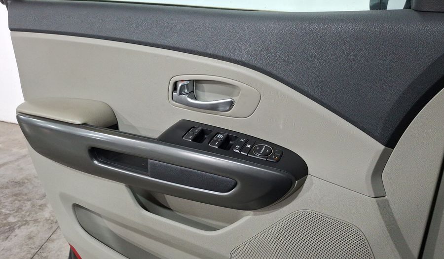 Kia Sedona 3.3 LX AUTO Minivan 2019