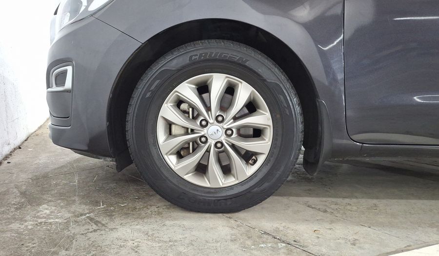 Kia Sedona 3.3 LX AUTO Minivan 2019
