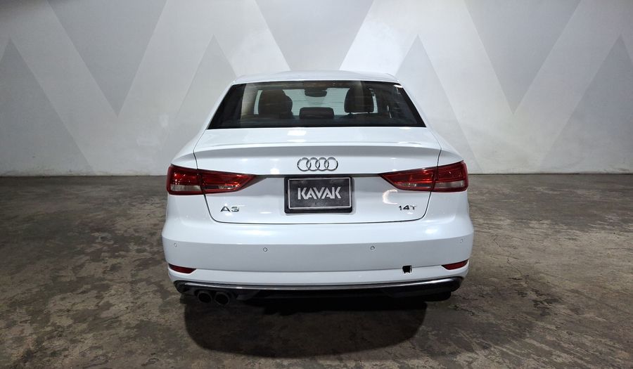 Audi A3 1.4 TFSI SELECT Sedan 2017