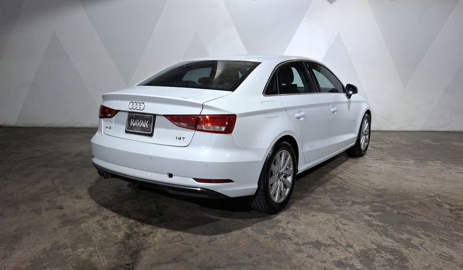 Audi A3 1.4 TFSI SELECT Sedan 2017