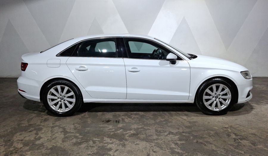 Audi A3 1.4 TFSI SELECT Sedan 2017