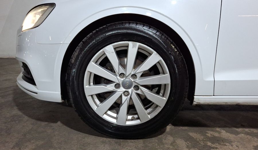 Audi A3 1.4 TFSI SELECT Sedan 2017