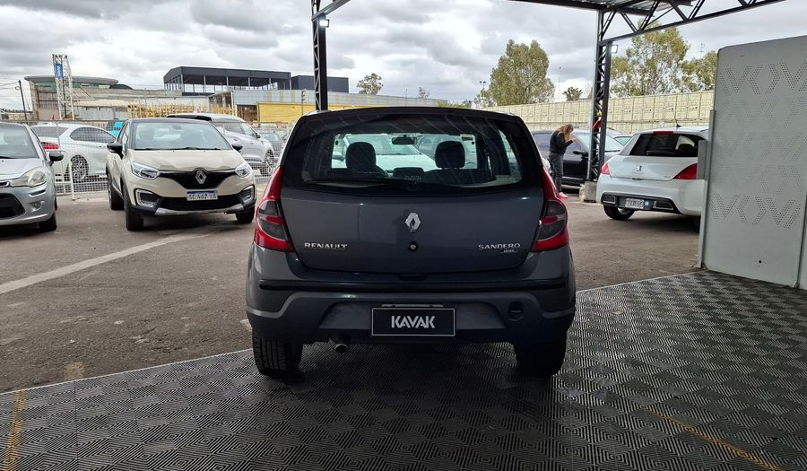 Renault Sandero 1.6 16V Hatchback 2010