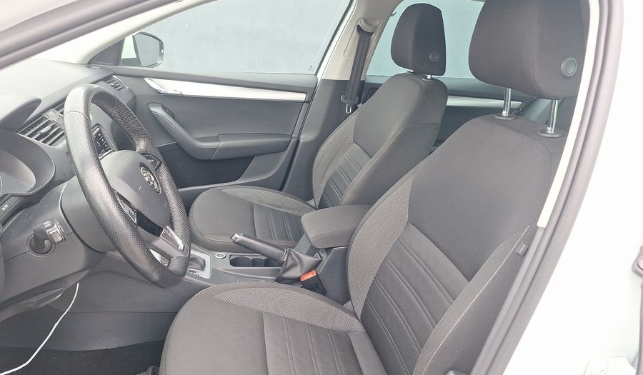 Skoda Octavia 1.4 TSI AMBIENTE DSG Sedan 2018