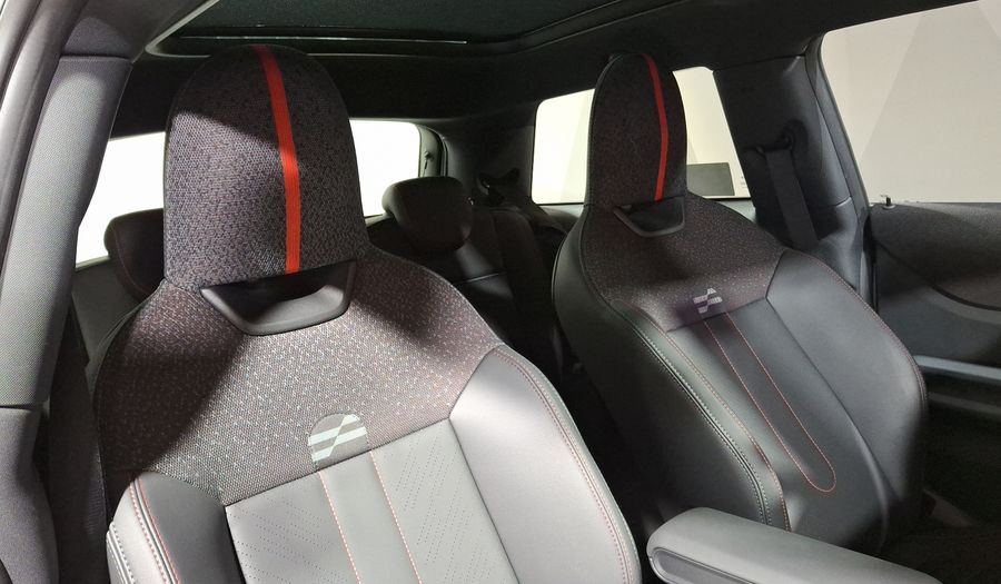 Mini John Cooper Works 2.0 JOHN COOPER WORKS DCT Hatchback 2026