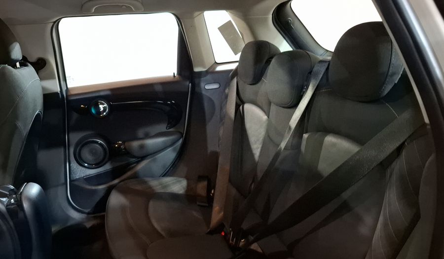 Mini Cooper 1.5 COOPER CHILI AT Hatchback 2017