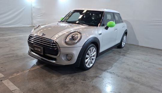 Mini • Cooper