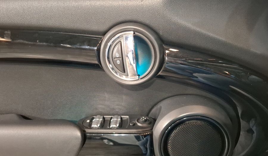 Mini Cooper 1.5 COOPER CHILI AT Hatchback 2017