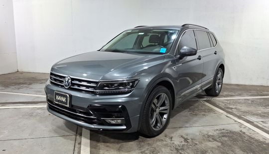 Volkswagen • Tiguan