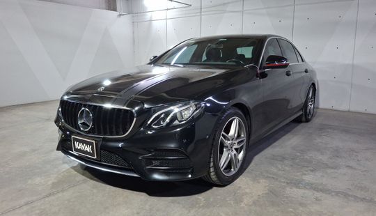 Mercedes Benz • Clase E
