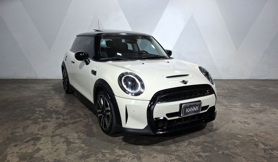 Mini Cooper S 2.0 COOPER CLASSIC DCT Hatchback 2023