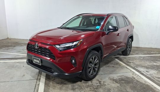 Toyota • RAV4