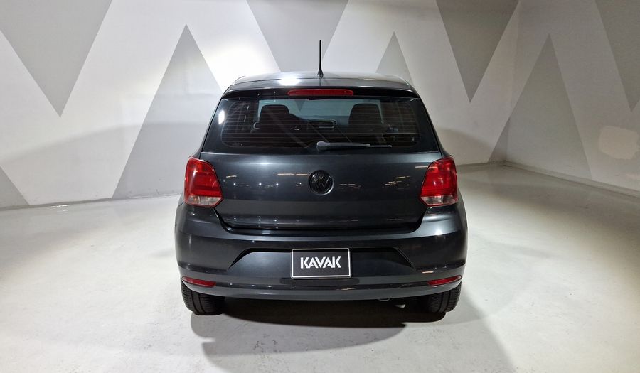 Volkswagen Polo 1.6 MT Hatchback 2015