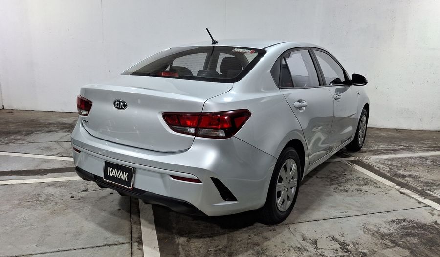 Kia Rio 1.6 L AUTO Sedan 2021