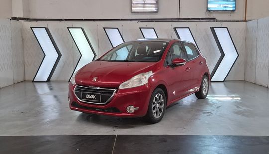 Peugeot • 208