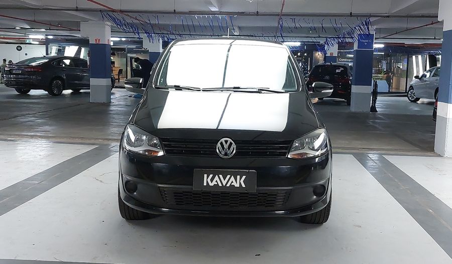 Volkswagen Fox 1.6 VHT TOTAL FLEX Hatchback 2013
