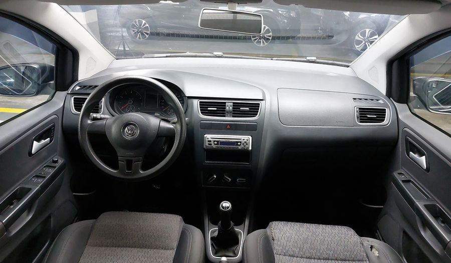 Volkswagen Fox 1.6 VHT TOTAL FLEX Hatchback 2013